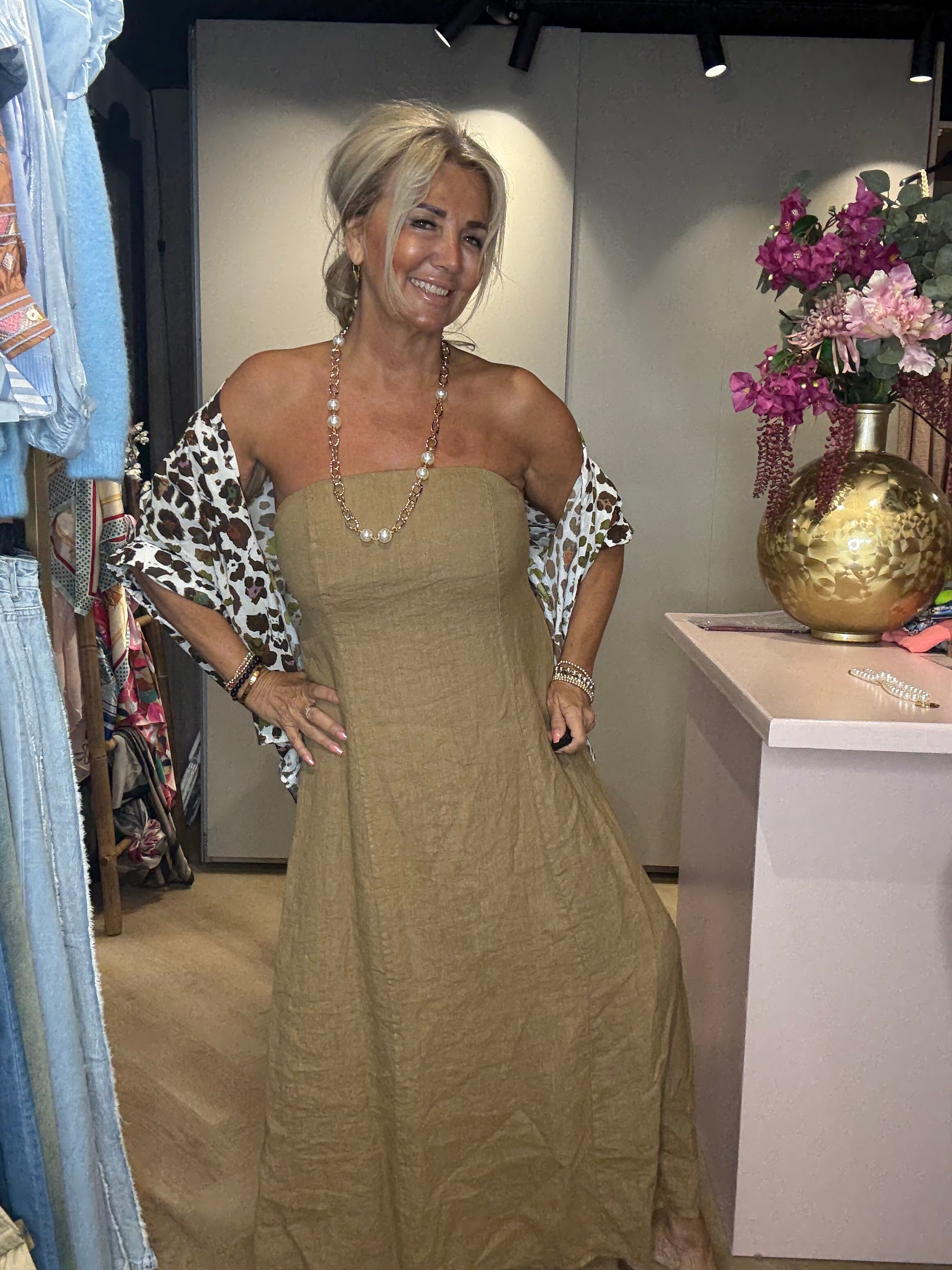 Dress Strapless Camel🌴